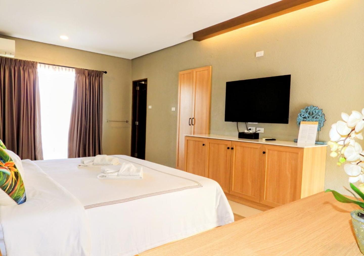 Pearl Vista De Coron Resort Hotel Exterior photo