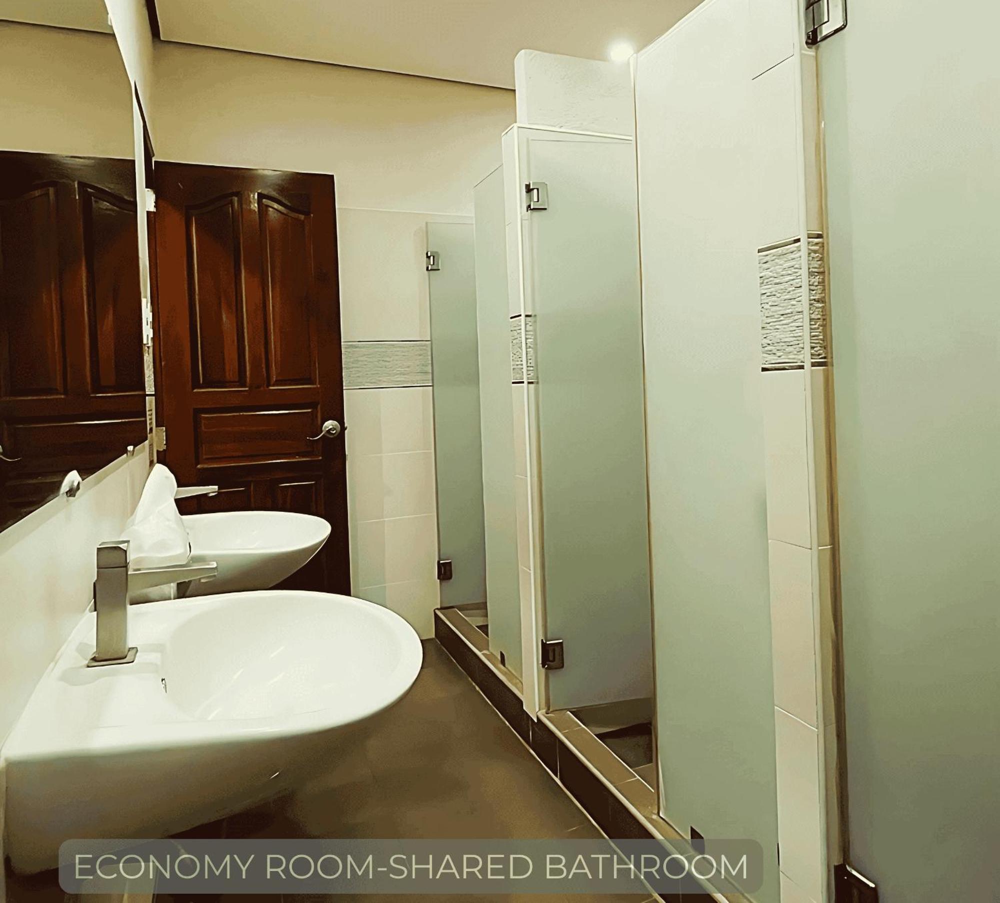Pearl Vista De Coron Resort Hotel Exterior photo